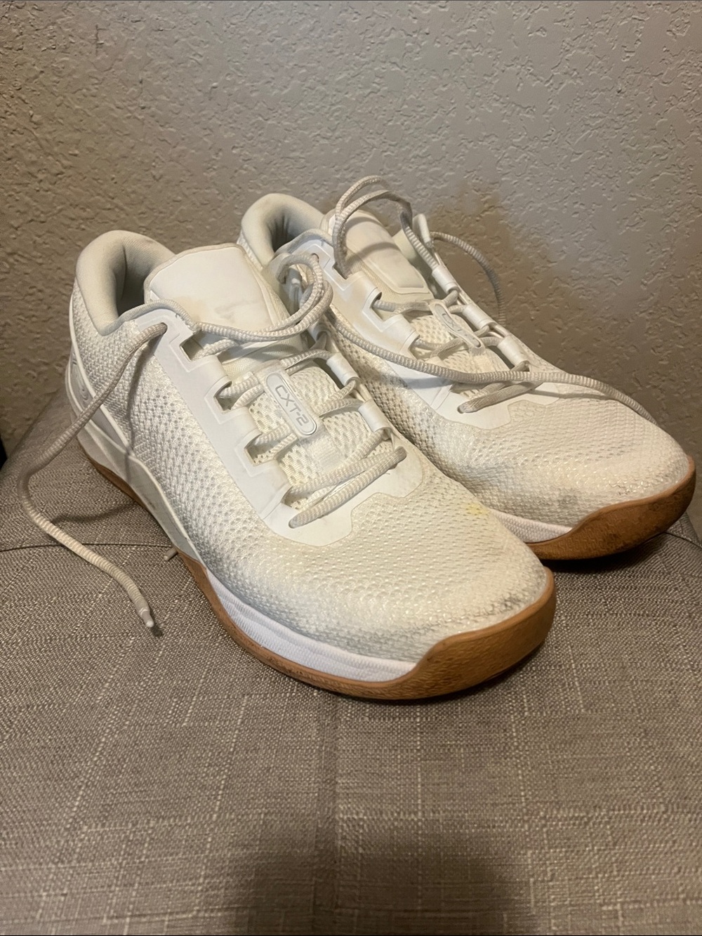 Men’s TYR CXT-2, size 10.5
